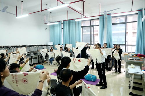 当救护科技遇上青春力量——广西现代职业技术学院挂牌应急救护培训基地，开启计算机科教融合新篇章